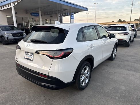 New 2025 Honda HR-V LX image 3