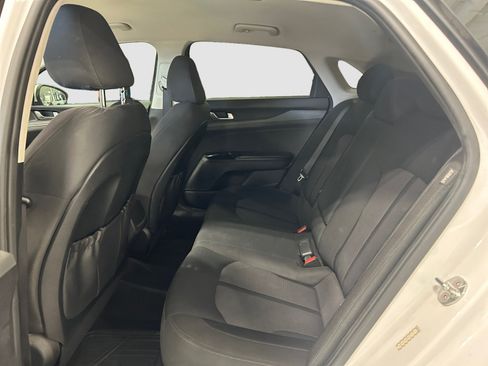 Used 2021 Kia K5 LXS FWD image 9
