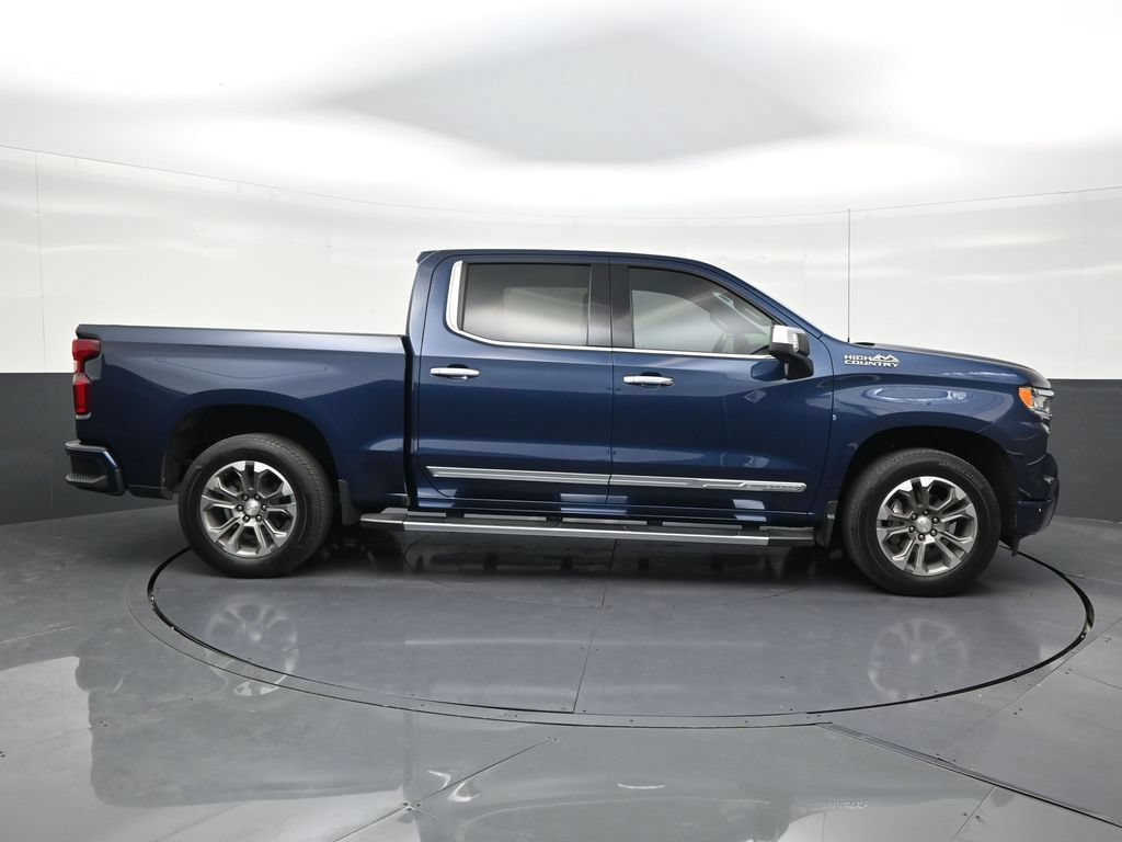 Used 2023 Chevrolet Silverado 1500 High Country w/ High Country Premium Package AWD/4WD image 6