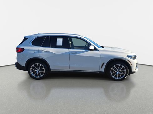 Used 2020 BMW X5 xDrive40i w/ Premium Package image 4
