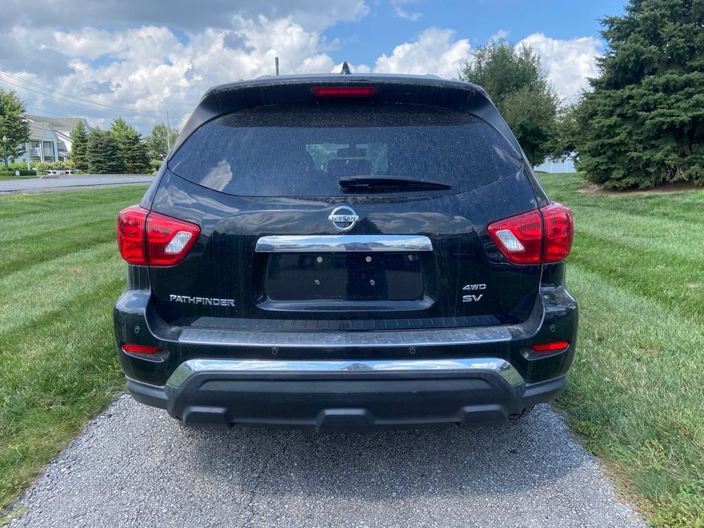 Used 2020 Nissan Pathfinder SV AWD/4WD image 4