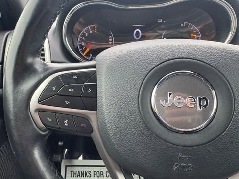 Used 2021 Jeep Grand Cherokee Laredo w/ Security & Convenience Group AWD/4WD image 20
