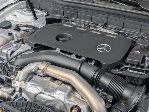 New 2026 Mercedes-Benz GLB 250 image 17