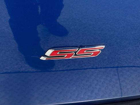 Used 2018 Chevrolet Camaro SS RWD image 36