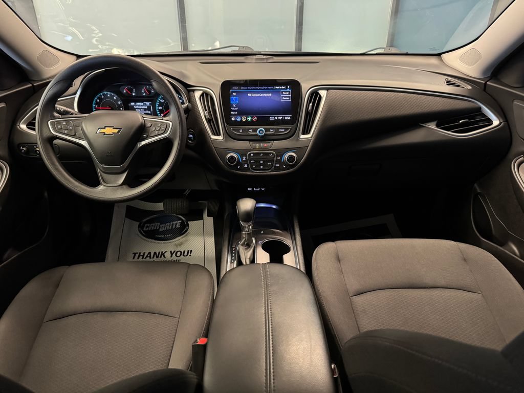 Used 2022 Chevrolet Malibu LT FWD image 9
