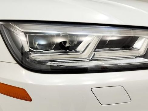 Used 2018 Audi Q5 2.0T Premium Plus w/ Premium Plus Package AWD/4WD image 22