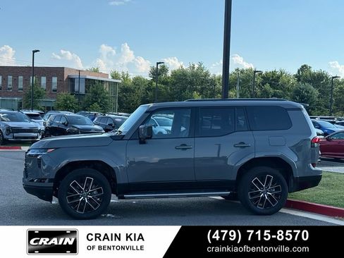 Used 2025 Lexus GX 550 AWD/4WD image 4