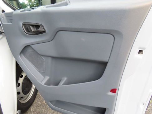 Used 2018 Ford Transit 250 148 Medium Roof RWD image 22