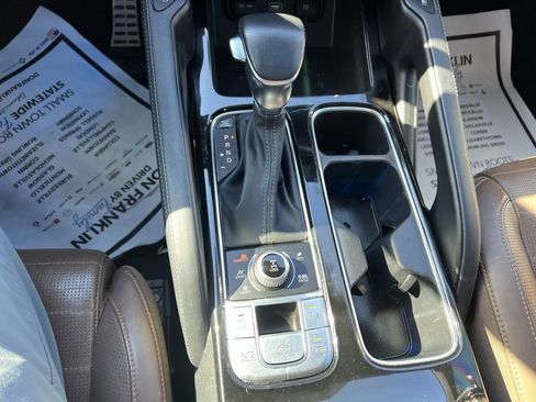 Used 2022 Kia Telluride SX w/ SX Prestige Package AWD/4WD image 20