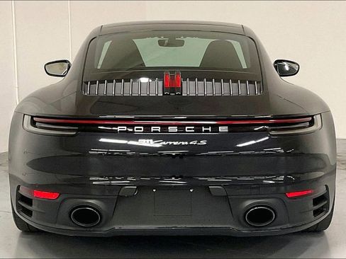 Used 2024 Porsche 911 Carrera 4S w/ Premium Package image 5