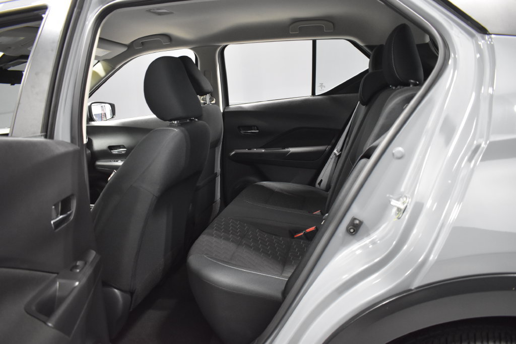 Certified 2023 Nissan Kicks SV FWD image 30