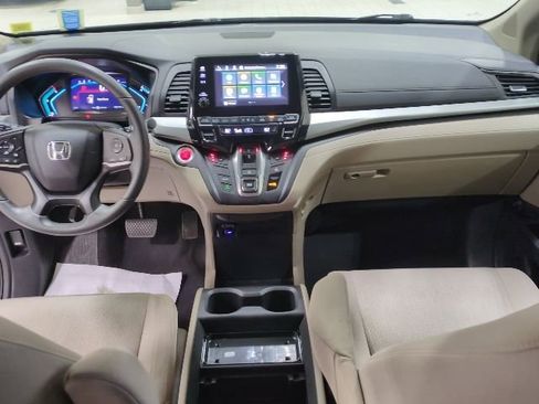 Used 2018 Honda Odyssey EX image 6