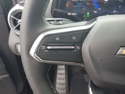 New 2025 Chevrolet Blazer EV LT image 23