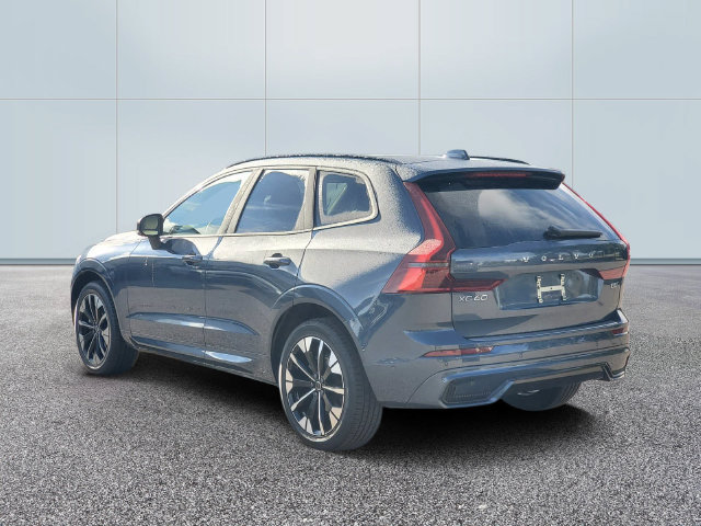 Certified 2026 Volvo XC60 B5 Plus AWD/4WD image 6