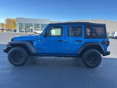 Used 2021 Jeep Wrangler Unlimited Sport image 4