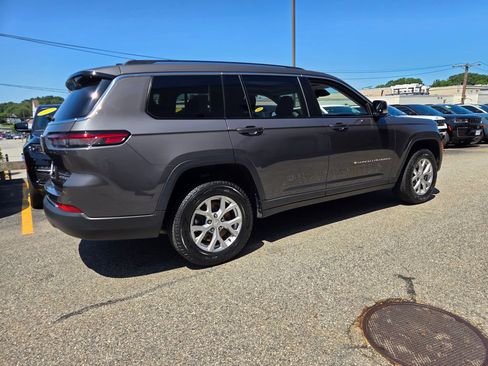 Certified 2023 Jeep Grand Cherokee L Limited AWD/4WD image 8