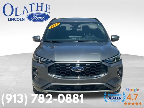 Used 2023 Ford Escape ST-Line Elite AWD/4WD image 8