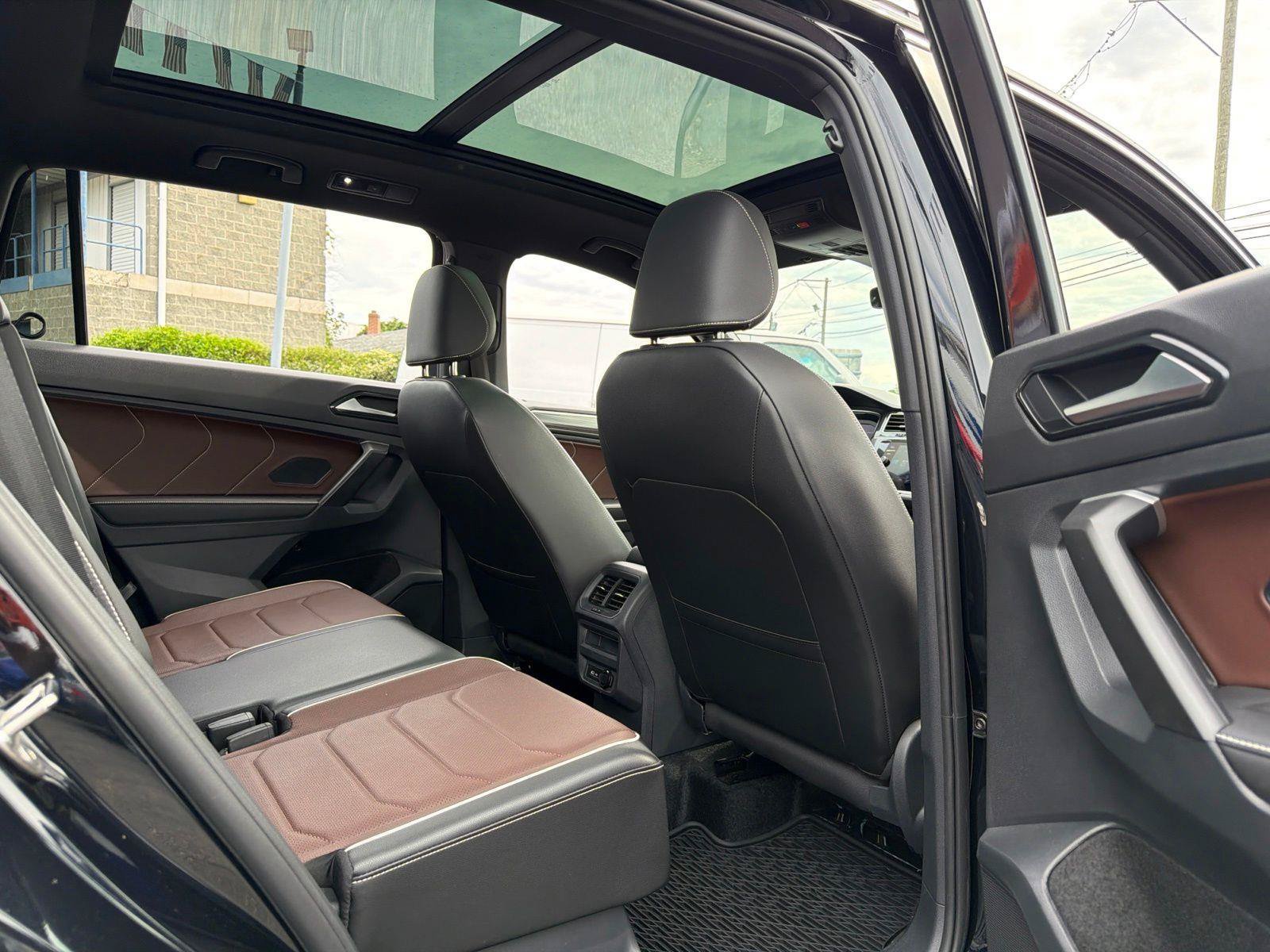 Used 2024 Volkswagen Tiguan SEL R-Line AWD/4WD image 21