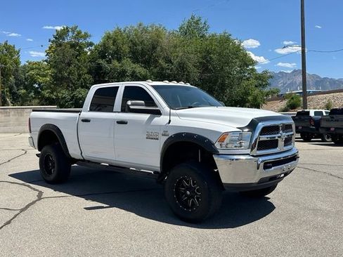 Used 2018 RAM 2500 Tradesman w/ Chrome Appearance Group AWD/4WD image 10