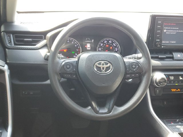 Used 2020 Toyota RAV4 XLE AWD/4WD image 14