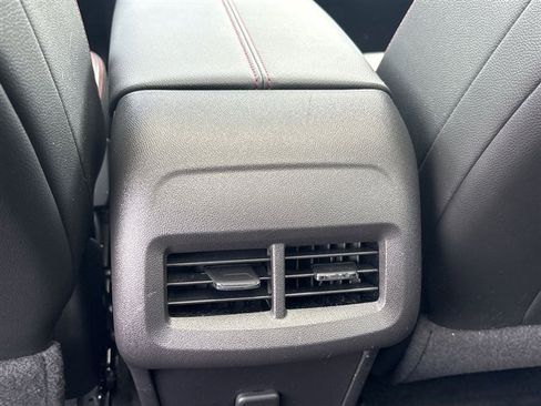 Certified 2024 Chevrolet Equinox RS w/ RS Leather Package AWD/4WD image 21