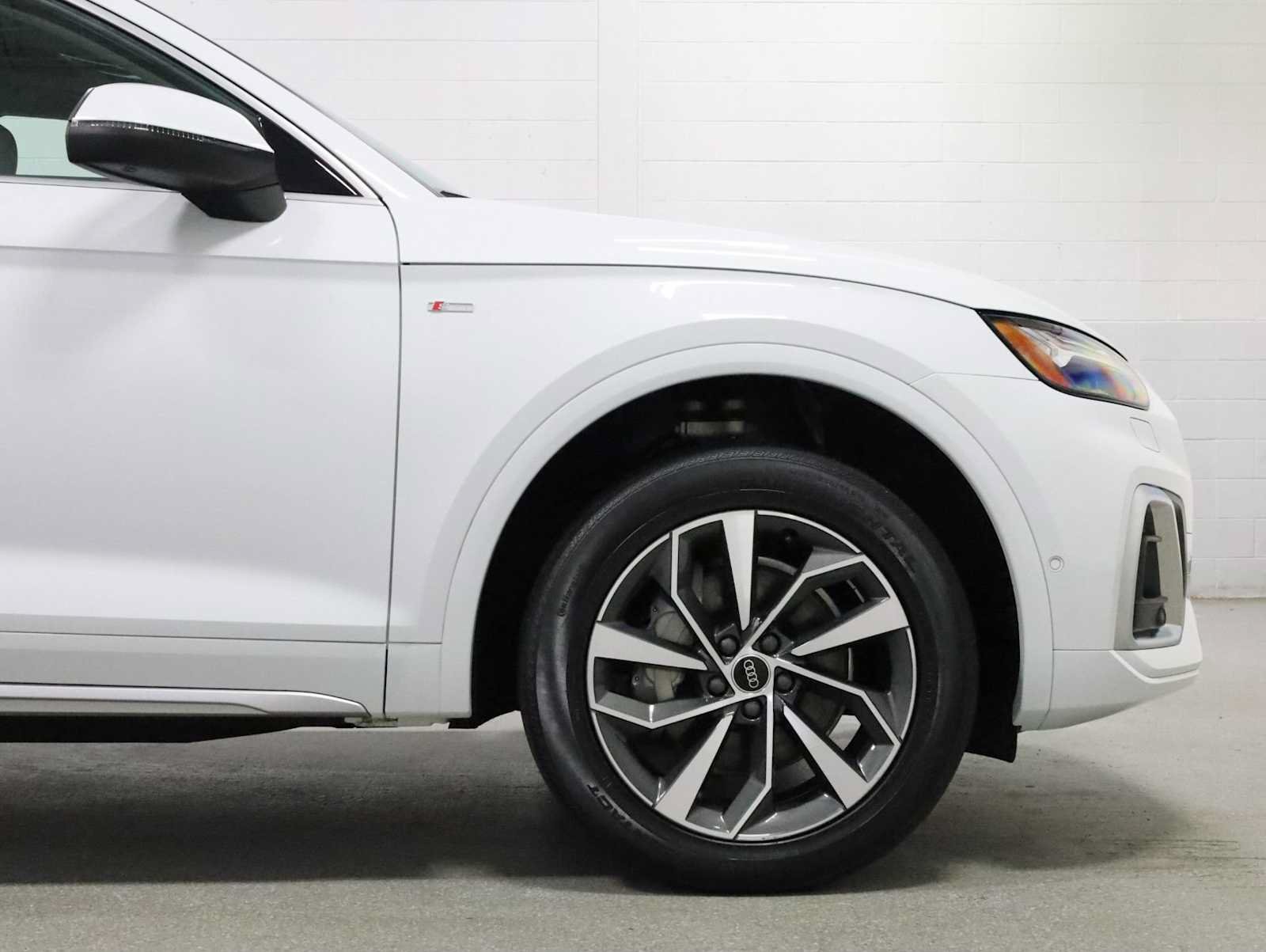 Used 2023 Audi Q5 2.0T Prestige w/ Prestige Package AWD/4WD image 11
