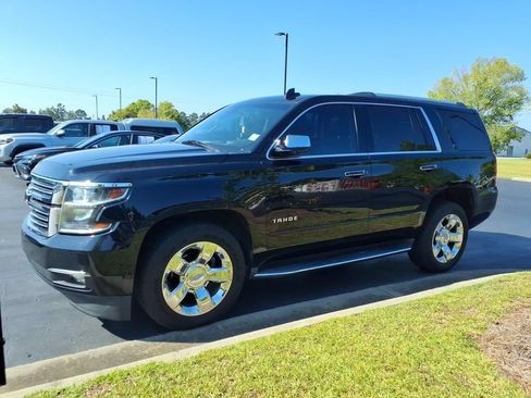 Used 2017 Chevrolet Tahoe Premier AWD/4WD image 6