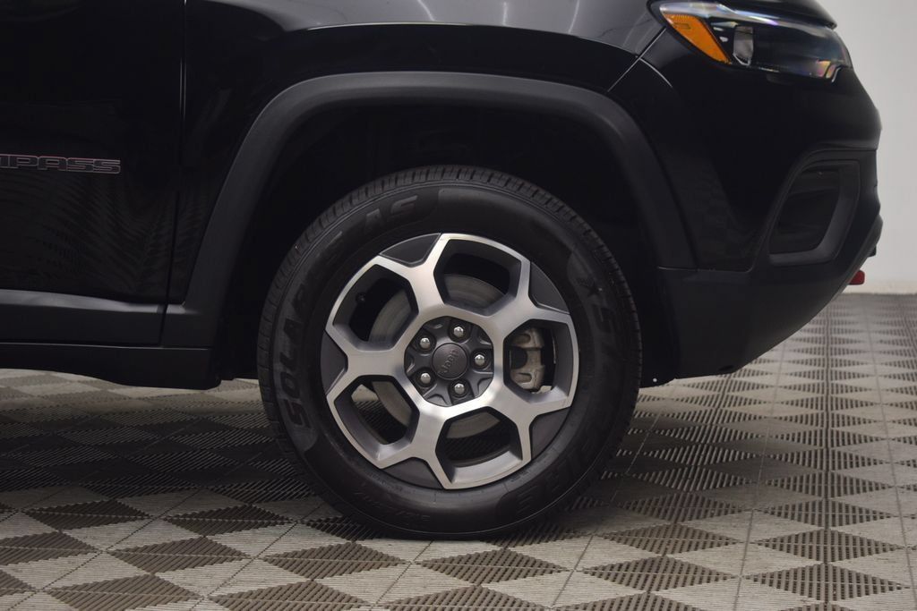 Used 2022 Jeep Compass Trailhawk w/ Trailhawk Elite Group AWD/4WD image 27