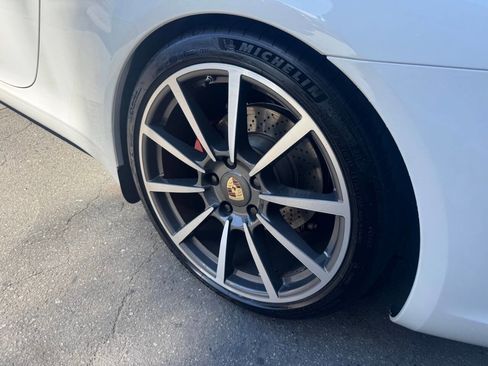 Used 2012 Porsche 911 Carrera S image 5