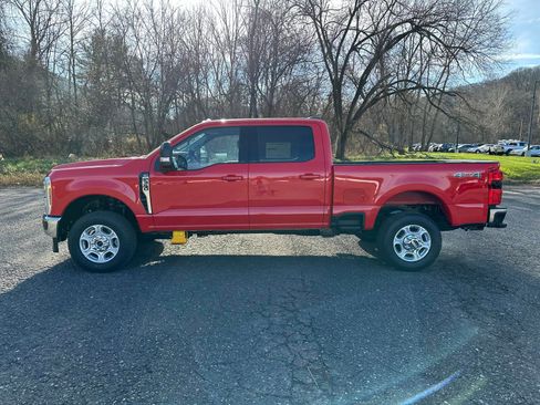 New 2026 Ford F350 XLT w/ XLT Premium Package image 9