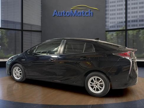 Used 2017 Toyota Prius Two w/ Prius Two Safety Plus Package image 7