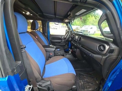 Used 2021 Jeep Wrangler Sport AWD/4WD image 7