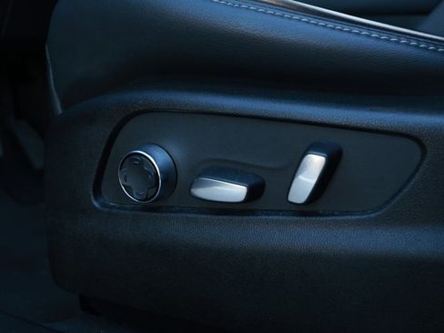 Used 2024 Cadillac XT4 Premium Luxury image 26