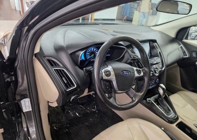 Used 2016 Ford Focus Electric Hatchback FWD image 8