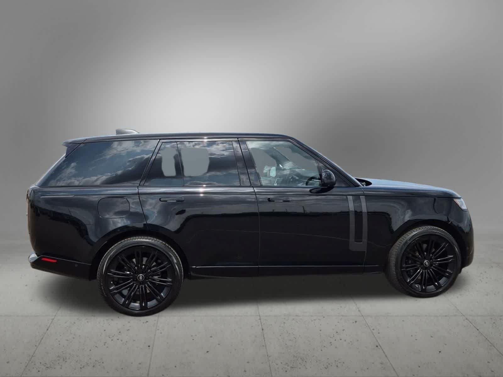 Certified 2023 Land Rover Range Rover First Edition AWD/4WD image 7