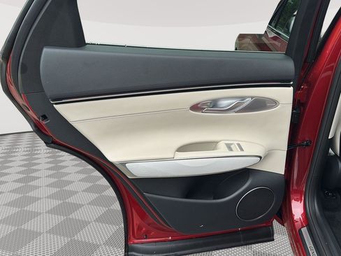 New 2026 Genesis GV70 2.5T Advanced AWD/4WD image 21
