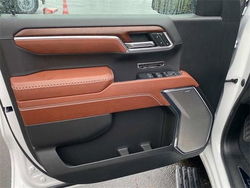 Used 2023 GMC Sierra 1500 Denali Ultimate image 12