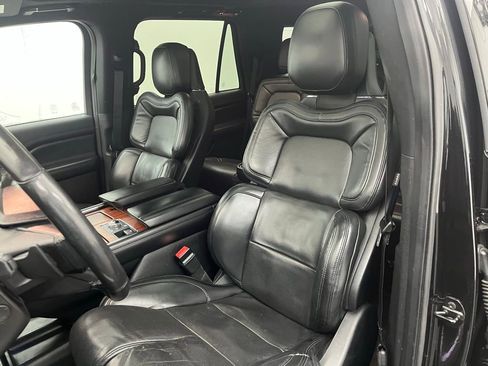 Used 2020 Lincoln Navigator Reserve w/ Equipment Group 208A Reserve image 21