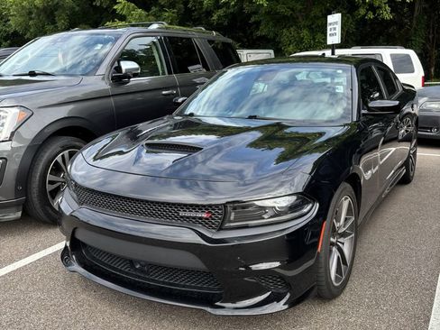 Used 2023 Dodge Charger R/T w/ Navigation & Travel Group RWD image 3