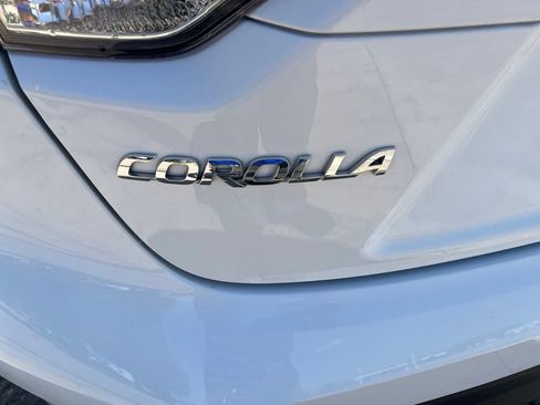 Used 2024 Toyota Corolla LE FWD image 11