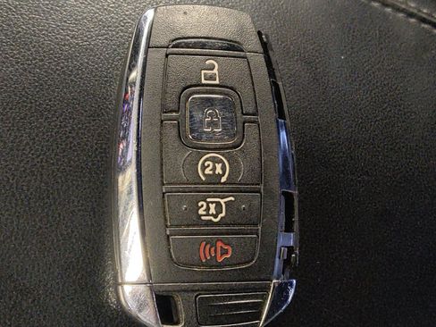 Used 2019 Lincoln MKC Reserve w/ MKC Climate Package AWD/4WD image 32