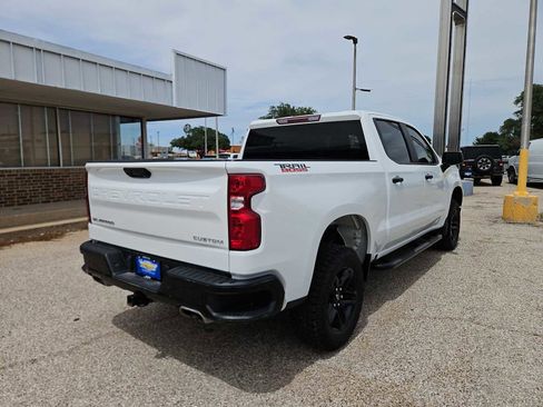 Used 2024 Chevrolet Silverado 1500 Custom Trail Boss AWD/4WD image 8