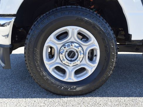 Used 2025 Ford F250 XLT w/ FX4 Off-Road Package image 25