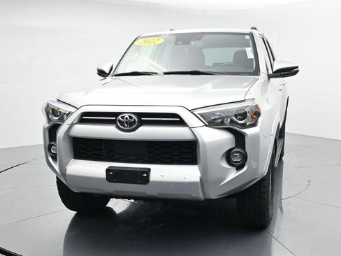 Used 2022 Toyota 4Runner SR5 Premium AWD/4WD image 3
