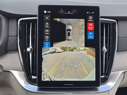 New 2026 Volvo XC90 B6 Ultra image 20