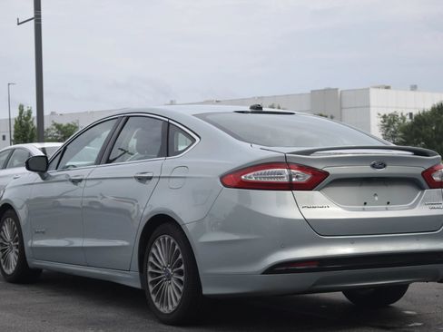 Used 2013 Ford Fusion Titanium w/ Titanium Driver Assist Pkg FWD image 2