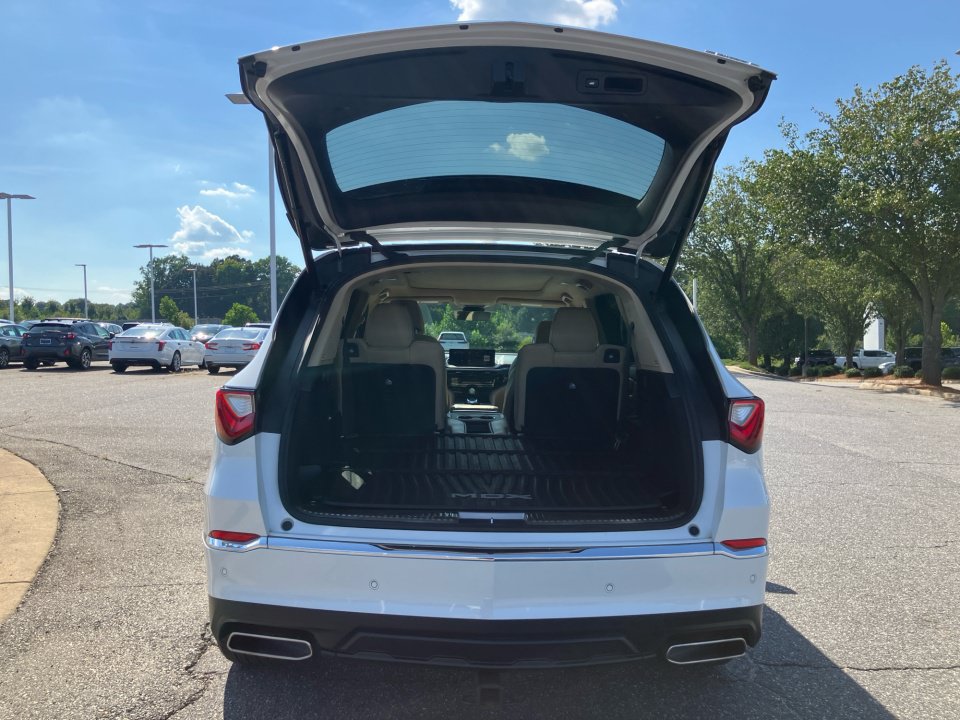 Used 2024 Acura MDX w/ Advance Package AWD/4WD image 19
