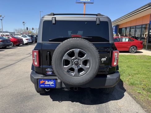 Used 2021 Ford Bronco Outer Banks image 4