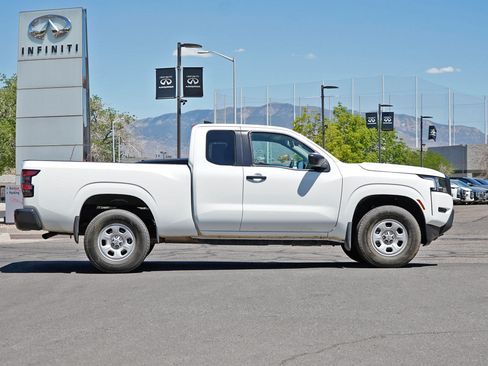 Used 2024 Nissan Frontier S w/ Technology Package AWD/4WD image 13