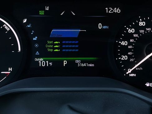 Used 2026 Toyota Sienna XLE FWD image 46